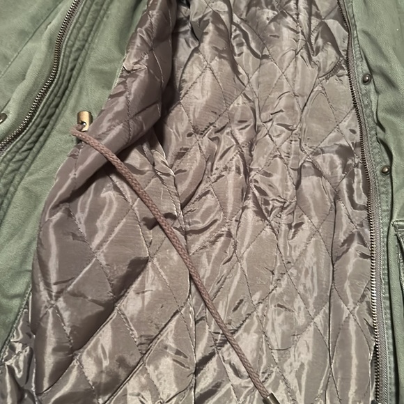 Coat - Picture 4 of 5